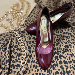 Ted Baker 37 burgundy